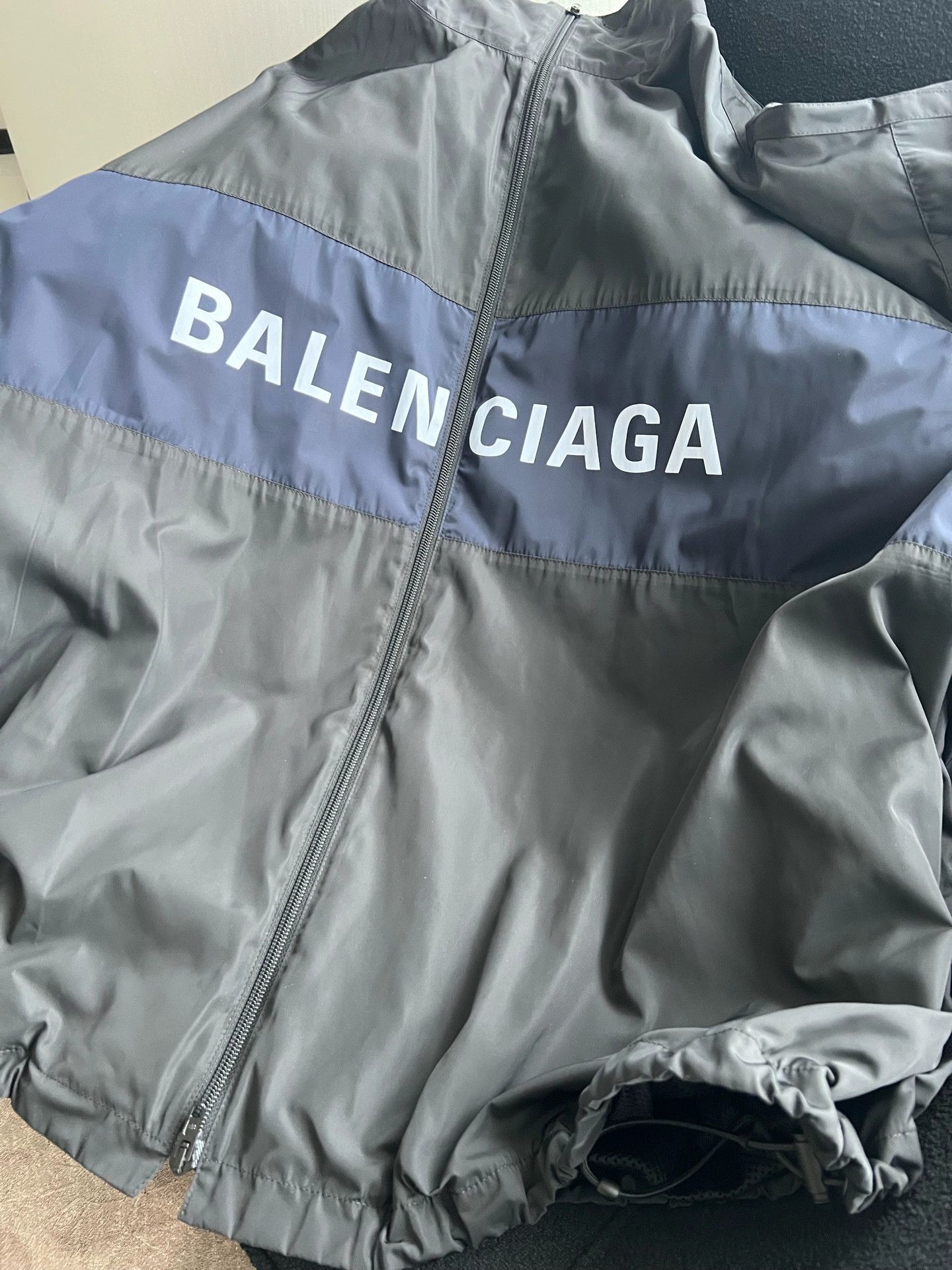 Balenciaga Balenciaga Classic Logo Windbreaker - dmc Size US S / EU 44-46 / 1 - 1 Thumbnail
