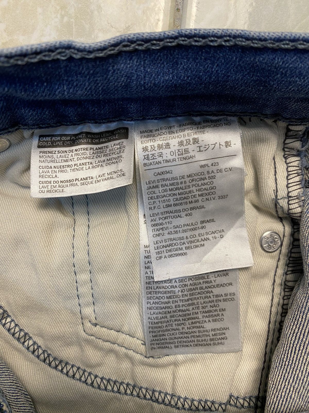 Levi's × Vintage Levi’s 514 Size US 30 / EU 46 - 14 Thumbnail