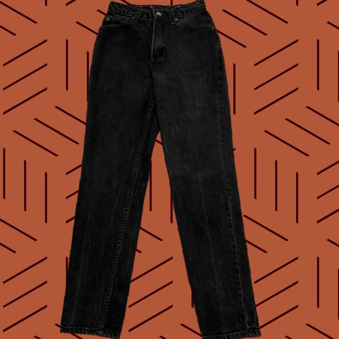 Levi's VTG Levi's Jeans Womens Slim Tapered 912 26 W26 L30 Dark Denim Black 90s Orange Tab Distressed 5-Pocket Mens? No gender specified—Women Size 26" / US 2 / IT 38 - 1 Thumbnail