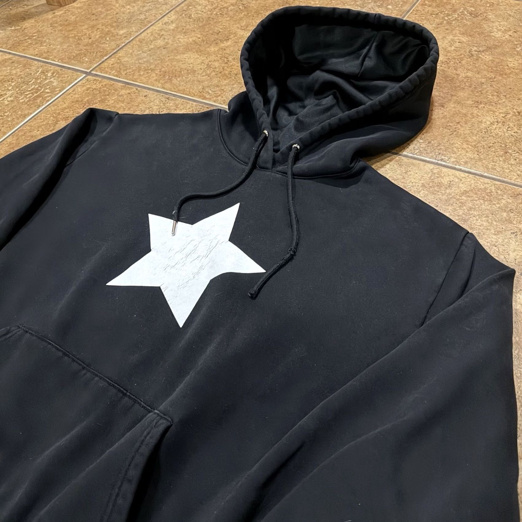 Vintage TUNNEL VISION UNISEX STAR GRAPHIC HOODIE SWEATSHIRT - M Black Hoodie Mens Medium EUC Graphic Print Hooded Size US M / EU 48-50 / 2 - 2 Thumbnail