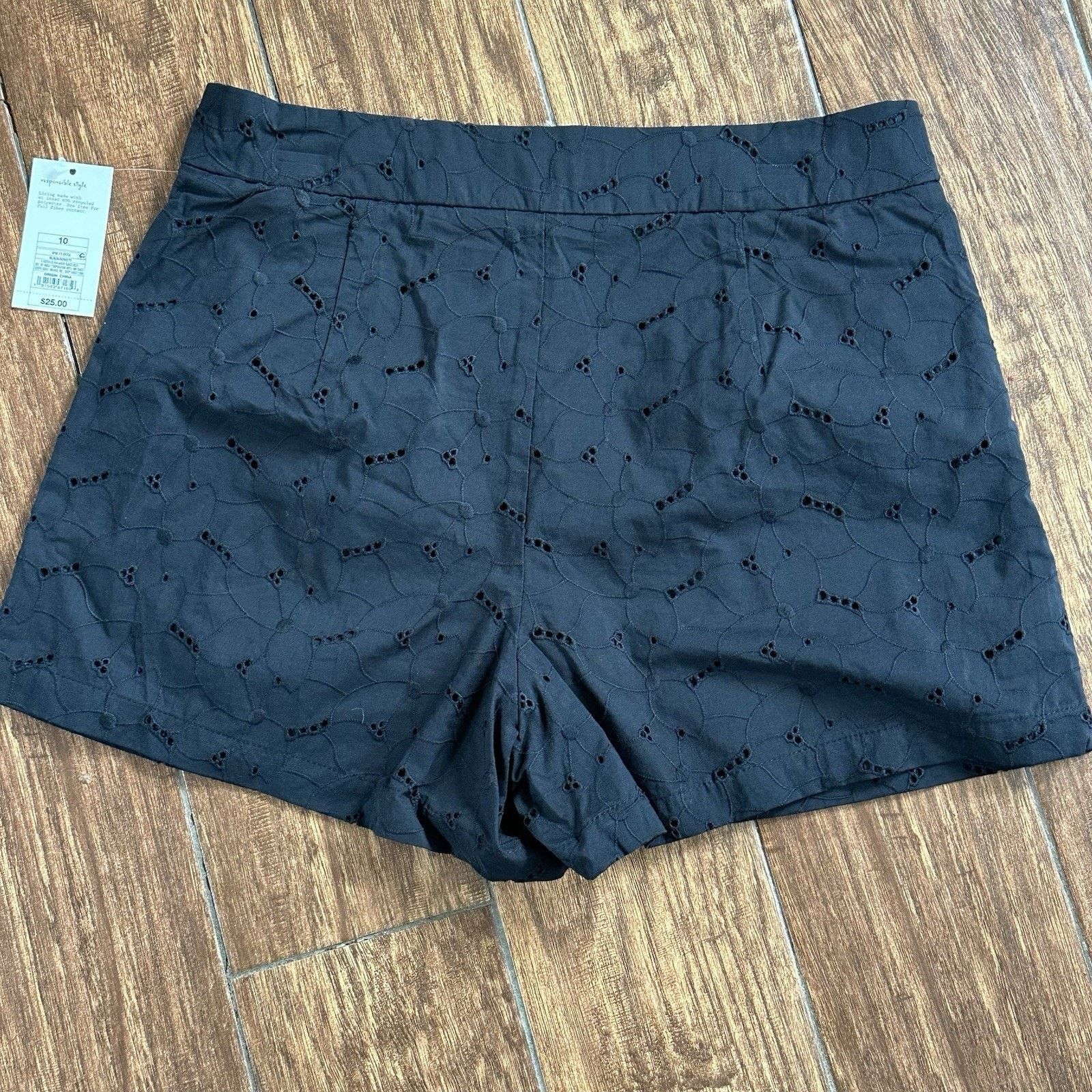 Other A New Day Women's High-Rise Pleated Eyelet Cotton Short 10 Size 32" / US 10 / IT 46 - 2 Thumbnail