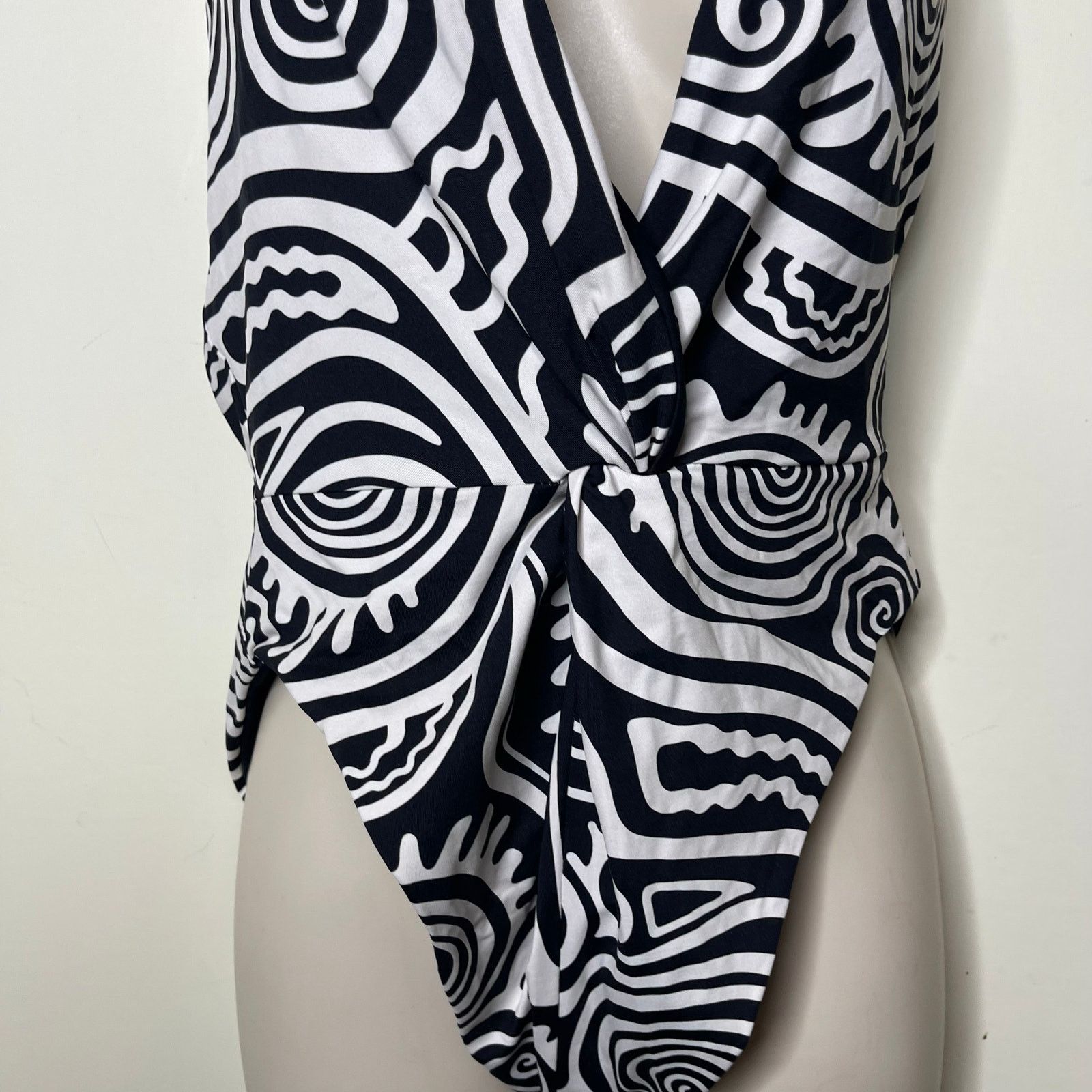 Mara Hoffman NWT MARA HOFFMAN Gabriela One Piece in black & white sz L Size L / US 10 / IT 46 - 6 Thumbnail