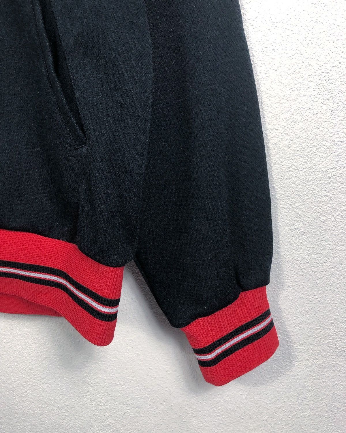 Adidas Vintage 80s Adidas X Descente Track Jacket Made in Japan Size US L / EU 52-54 / 3 - 7 Thumbnail
