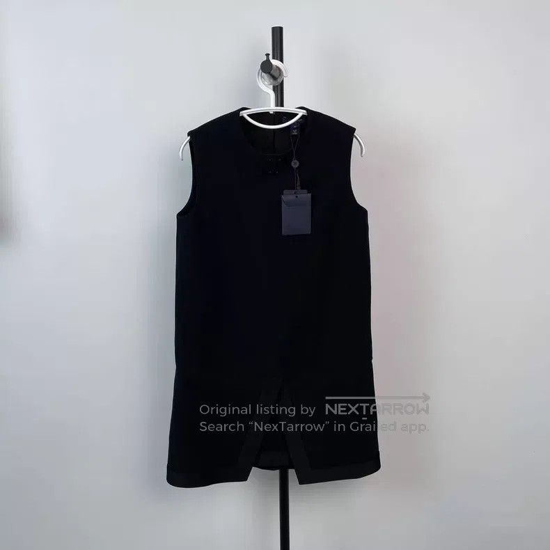 Louis Vuitton Louis Vuitton black vest Size XS / US 0-2 / IT 36-38 - 1 Thumbnail