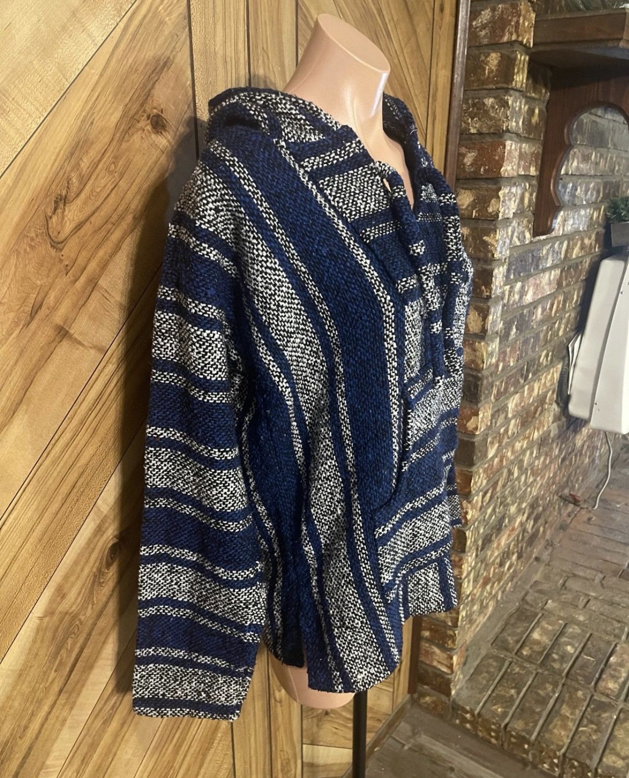 Other Artesanias Vintage 90’s Made in Mexico Baja Style Rug Poncho Size US M / EU 48-50 / 2 - 3 Thumbnail