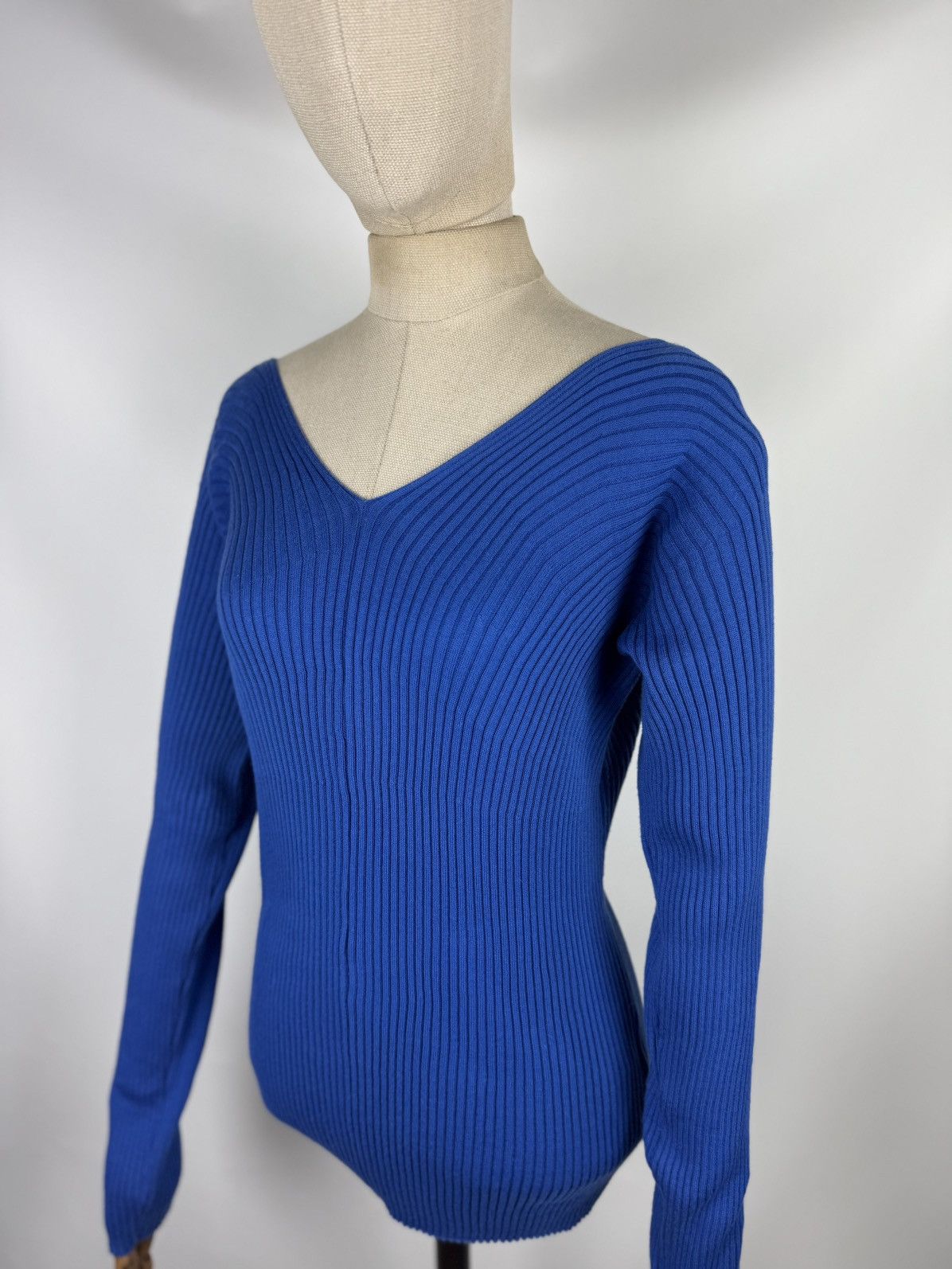 Haider Ackermann BNWT! Haider Ackermann Ribbed Knit V-neck Sweater Pullover Size S / US 4 / IT 40 - 6 Thumbnail