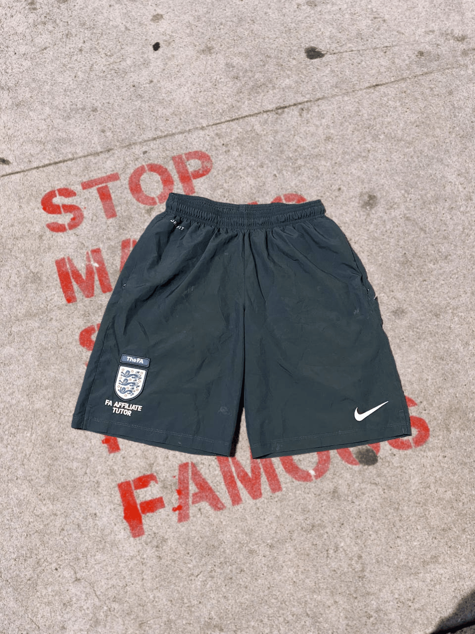 Nike Nike Shorts Size US 32 / EU 48 - 1 Thumbnail