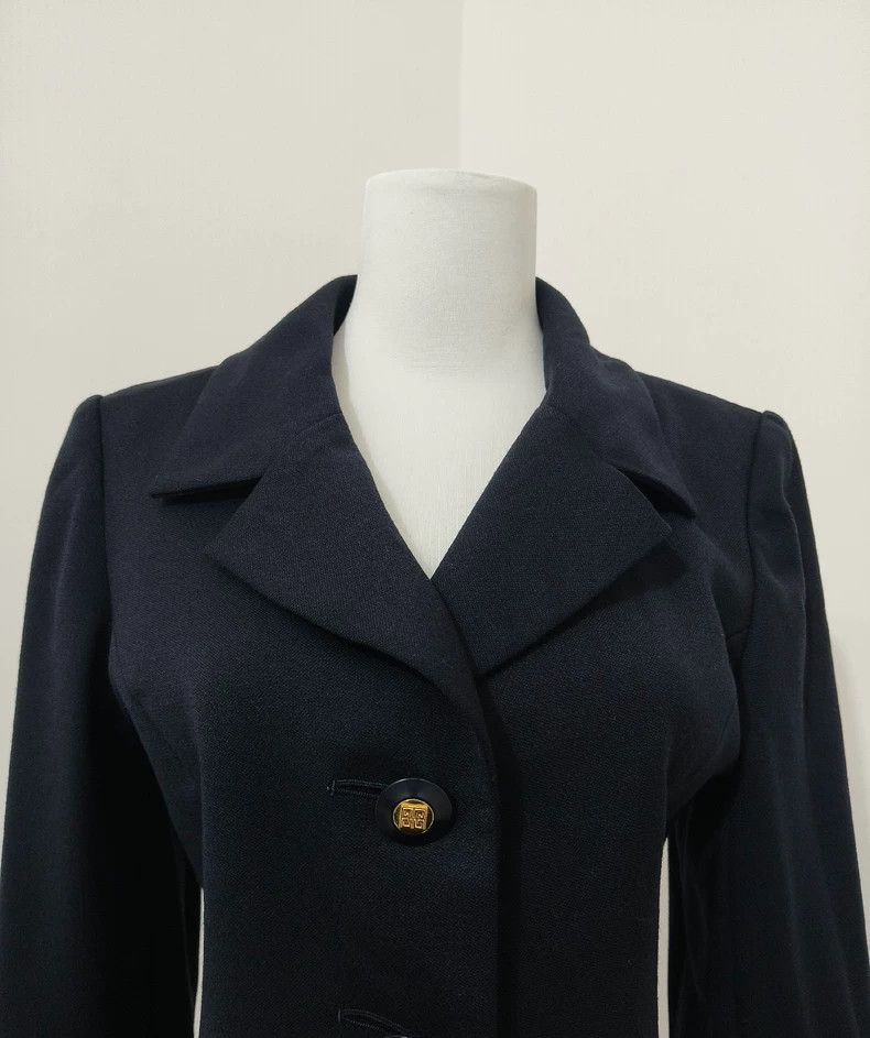 Givenchy Vintage slim-fit women's suit with buttons