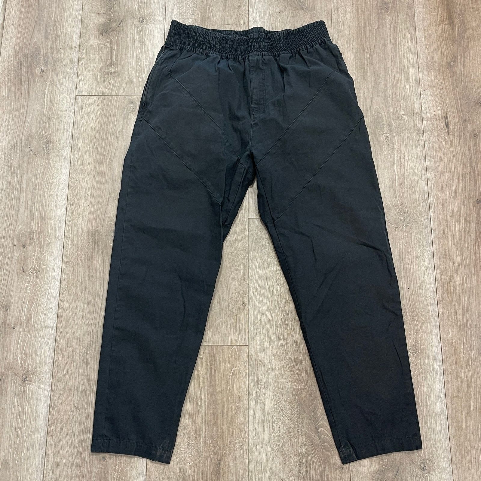 Givenchy Givenchy Banded Trousers Jogger Pants Size 50 B7 Size US 32 / EU 48 - 1 Thumbnail