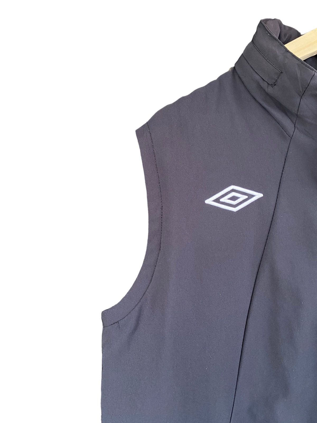 Umbro Umbro Sleeveless Hoodie Zipper Jacket (L) Size US L / EU 52-54 / 3 - 5 Thumbnail