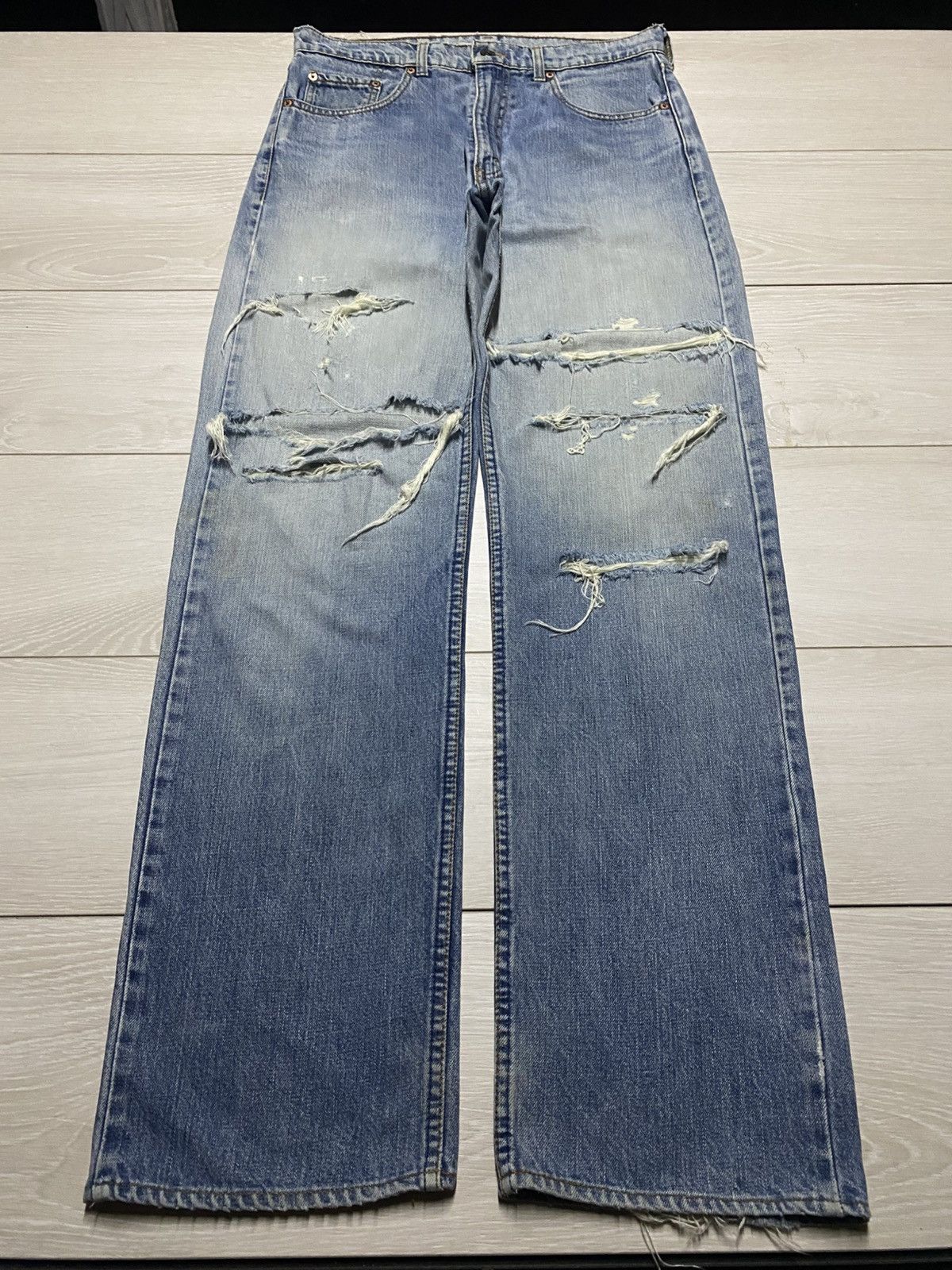 Levi's Vintage Levis 509 Destroyed Baggy Jeans Size US 32 / EU 48 - 1 Thumbnail