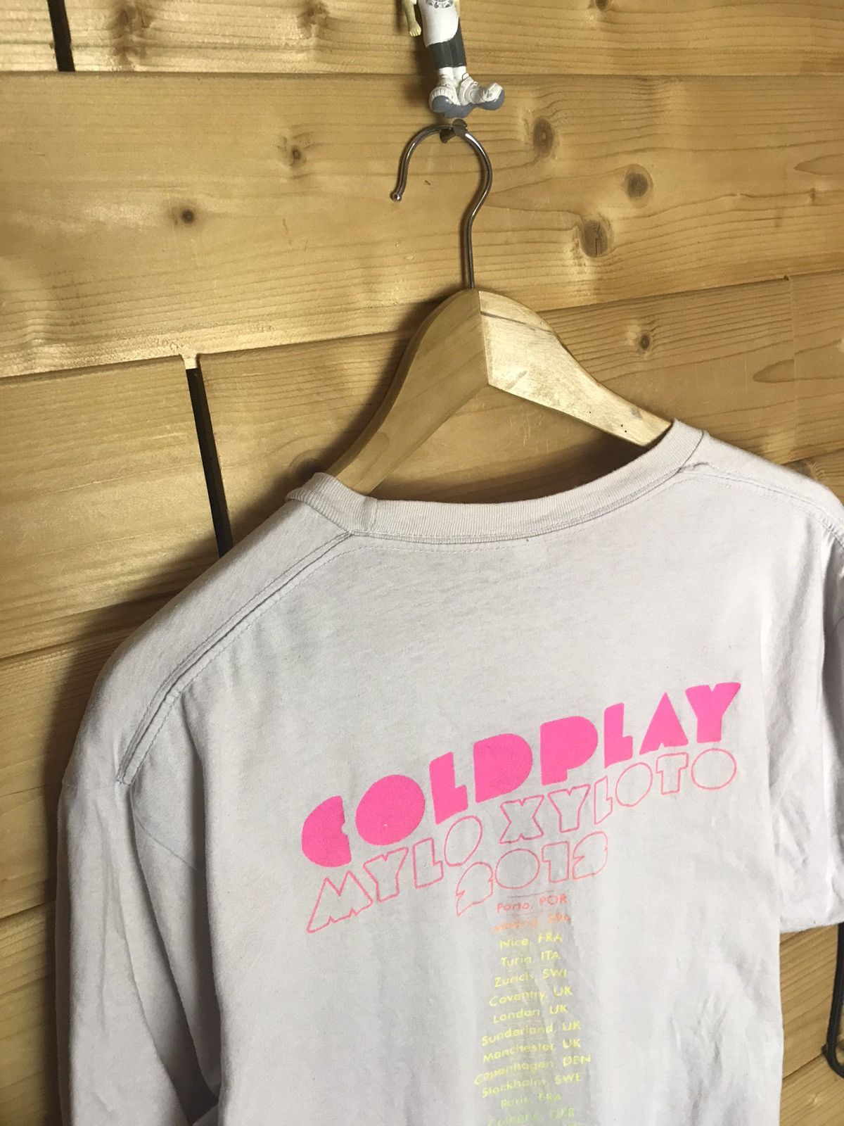 Band Tees Coldplay mylo xyloto 2012 tour t-shirt Size US L / EU 52-54 / 3 - 8 Thumbnail