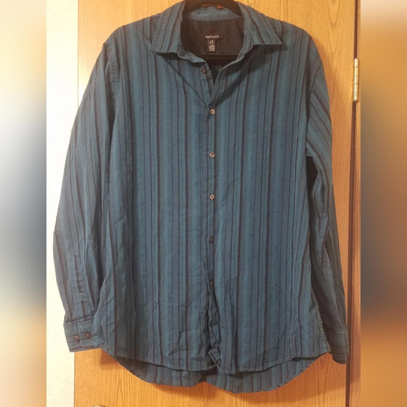 Van Heusen Van Heusen Striped Button-Up Shirt 16-16 1/2 Size 42R - 1 Thumbnail