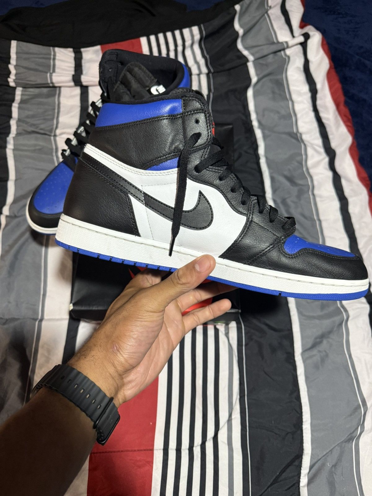 Jordan Brand Size 15 - Jordan 1 Retro High OG Royal Toe 2020 Size US 15 / EU 48 - 5 Thumbnail