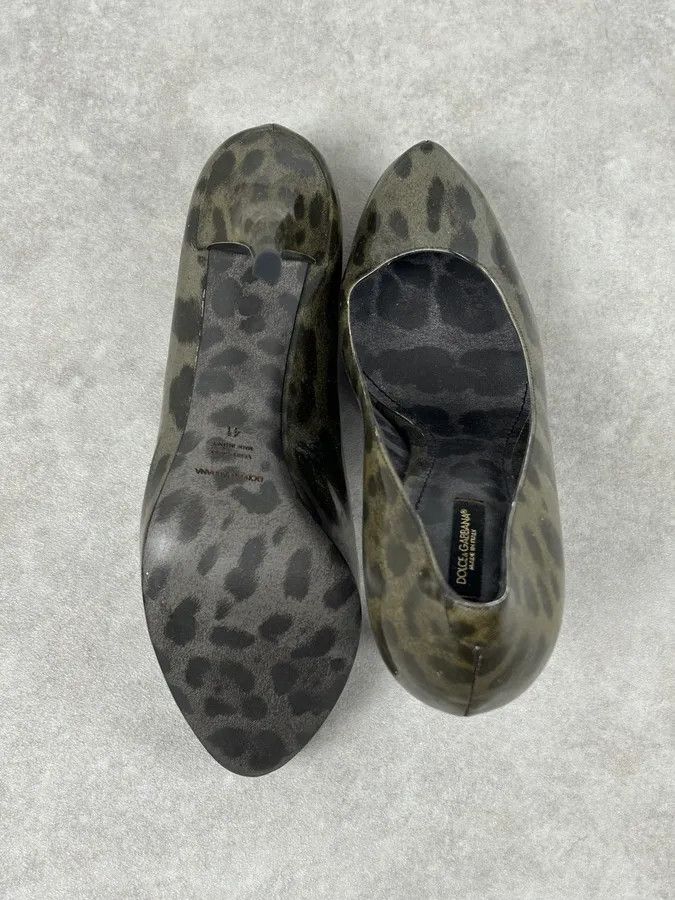 Dolce & Gabbana 2010s Dolce & Gabbana Khaki & Black Leopard Heels Size US 10 / IT 40 - 10 Thumbnail