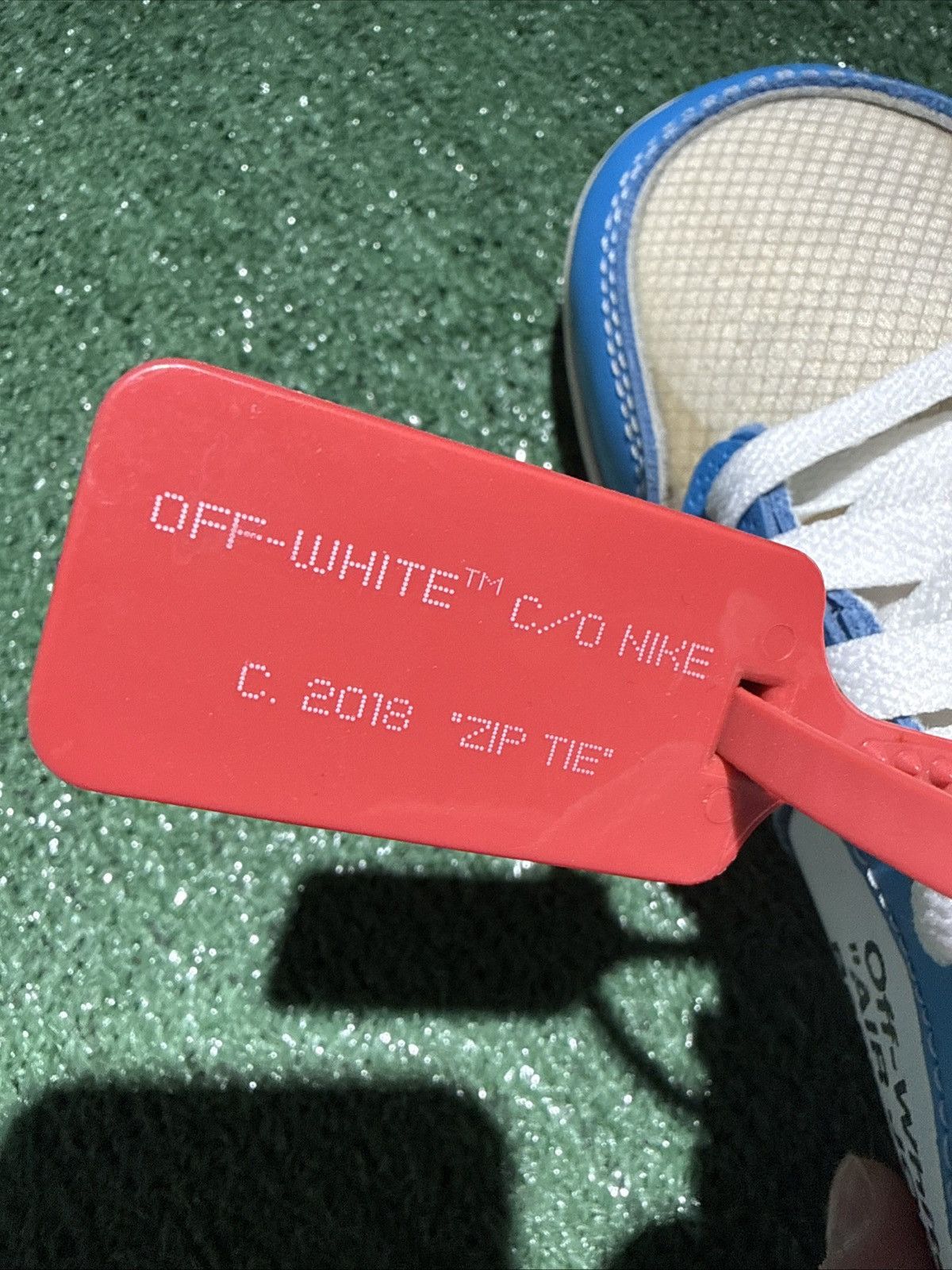 Jordan Brand × Off-White Size 8.5 - Jordan 1 Retro OG x Off-White High UNC Size US 8.5 / EU 41-42 - 12 Thumbnail