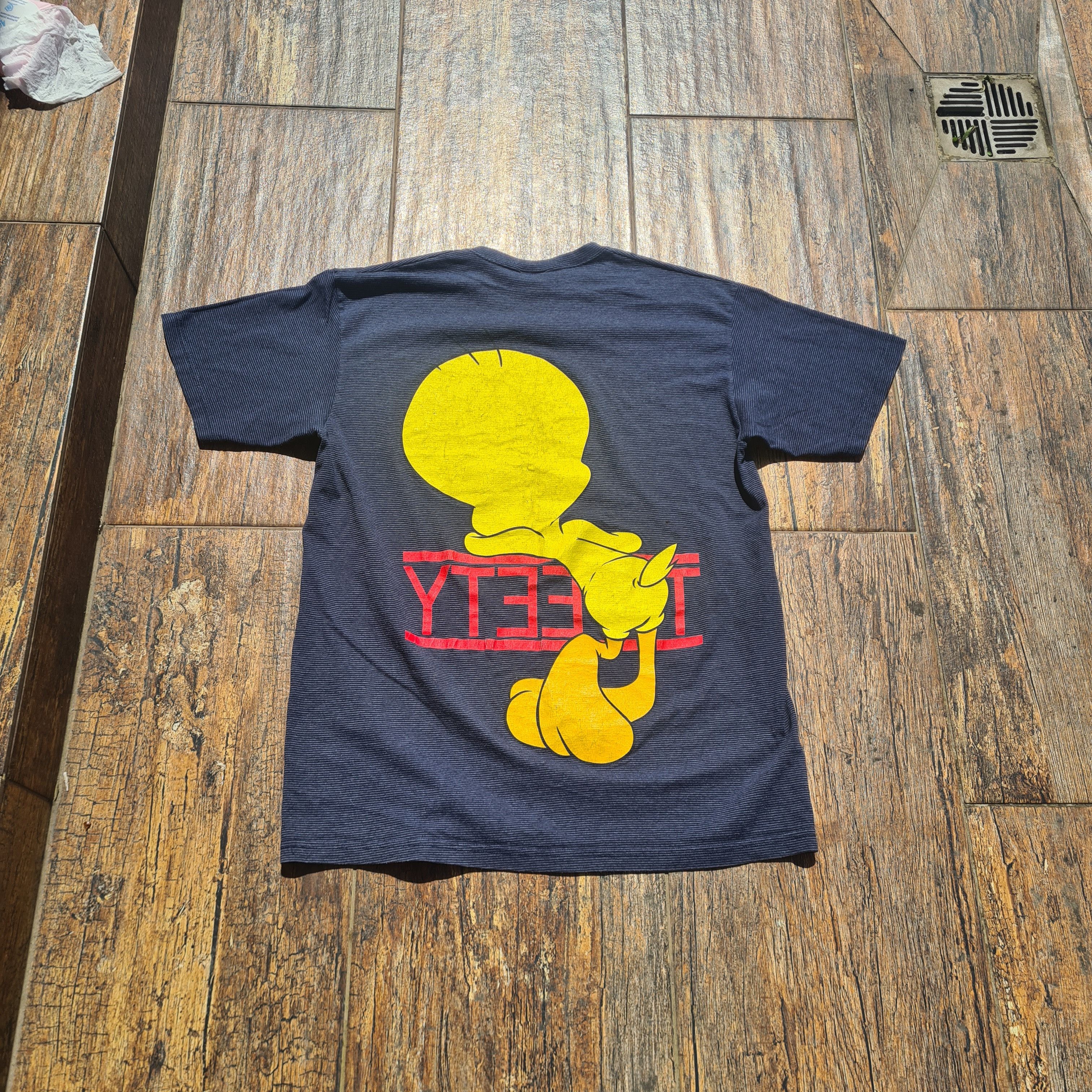 Vintage × Warner Bros Vintage 1997 Warner Bros Tweety Bird Mirror Print Tee Size US XL / EU 56 / 4 - 2 Thumbnail