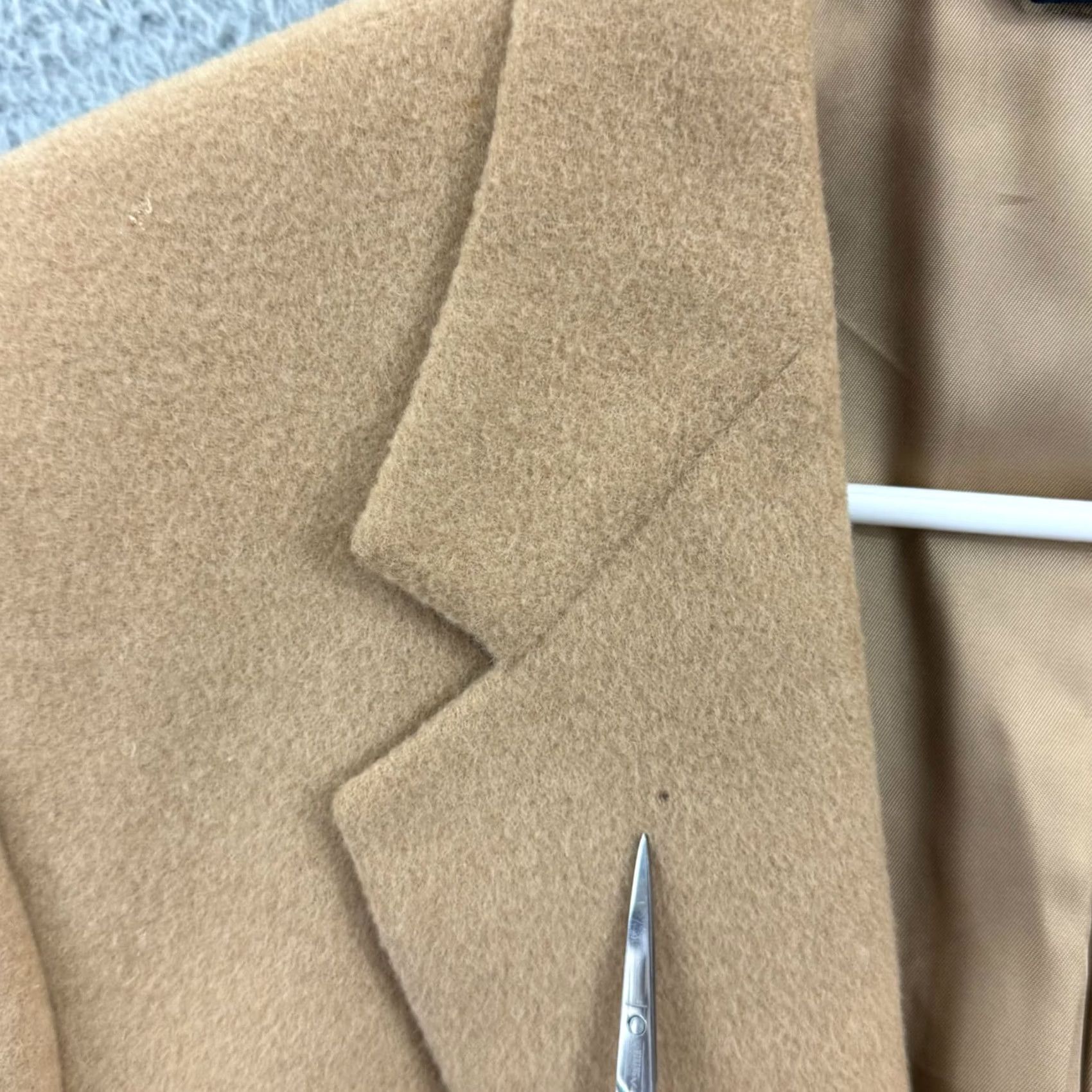 Brooks Brothers Brooks Brothers Blazer Mens 41 Reg Beige Camel Hair Coat Career Jacket 90s City Classic Designer Notch Single-Breasted Two-Button Regular Mens Size 42R - 7 Thumbnail
