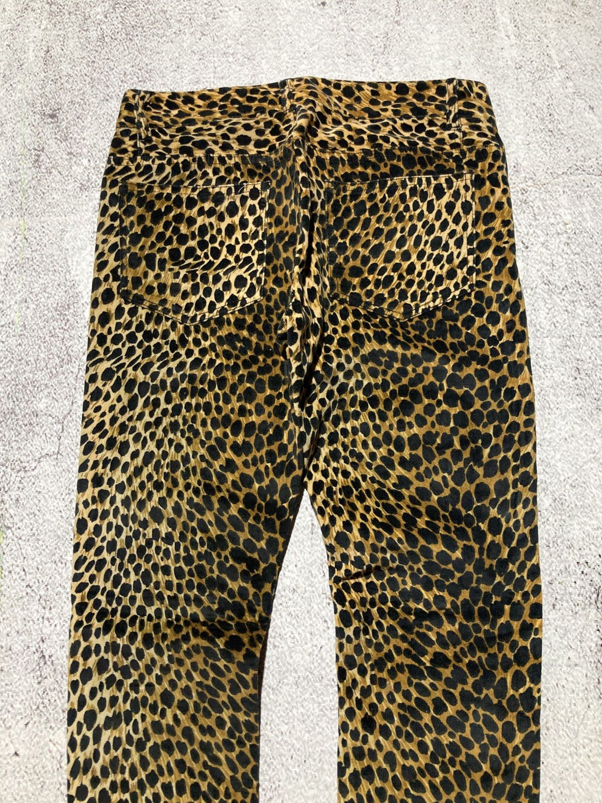 Japanese Brand 2000s Loaf Leopard Motif Waxed Slim Fit Pants Lgb Style Size US 28 / EU 44 - 11 Thumbnail