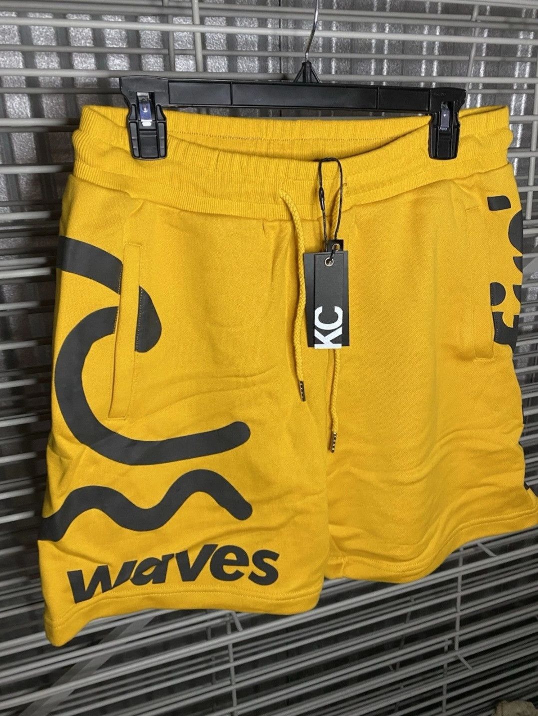 Keiser Clark KEISER CLARK SURFIN' SWEATSHORT CALI YELLOW BLACK Size L Size US 36 / EU 52 - 3 Thumbnail