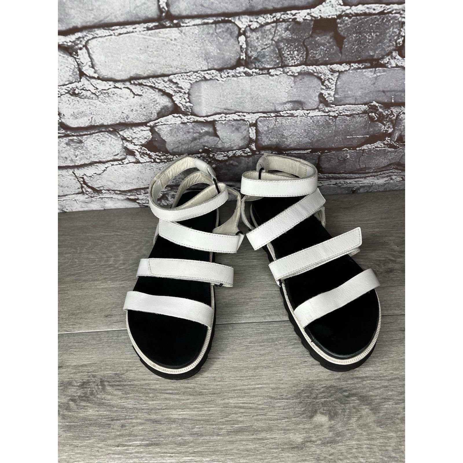 SOREL Sorel Roaming White Leather Multi Strap Platform Sandals Wom Size US 7.5 / IT 37.5 - 1 Thumbnail