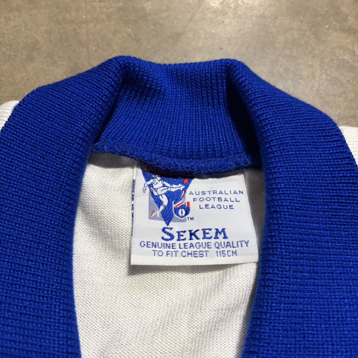 Vintage Vintage North Melbourne Kangaroos AFL Football Jersey Knit Size US L / EU 52-54 / 3 - 11 Thumbnail