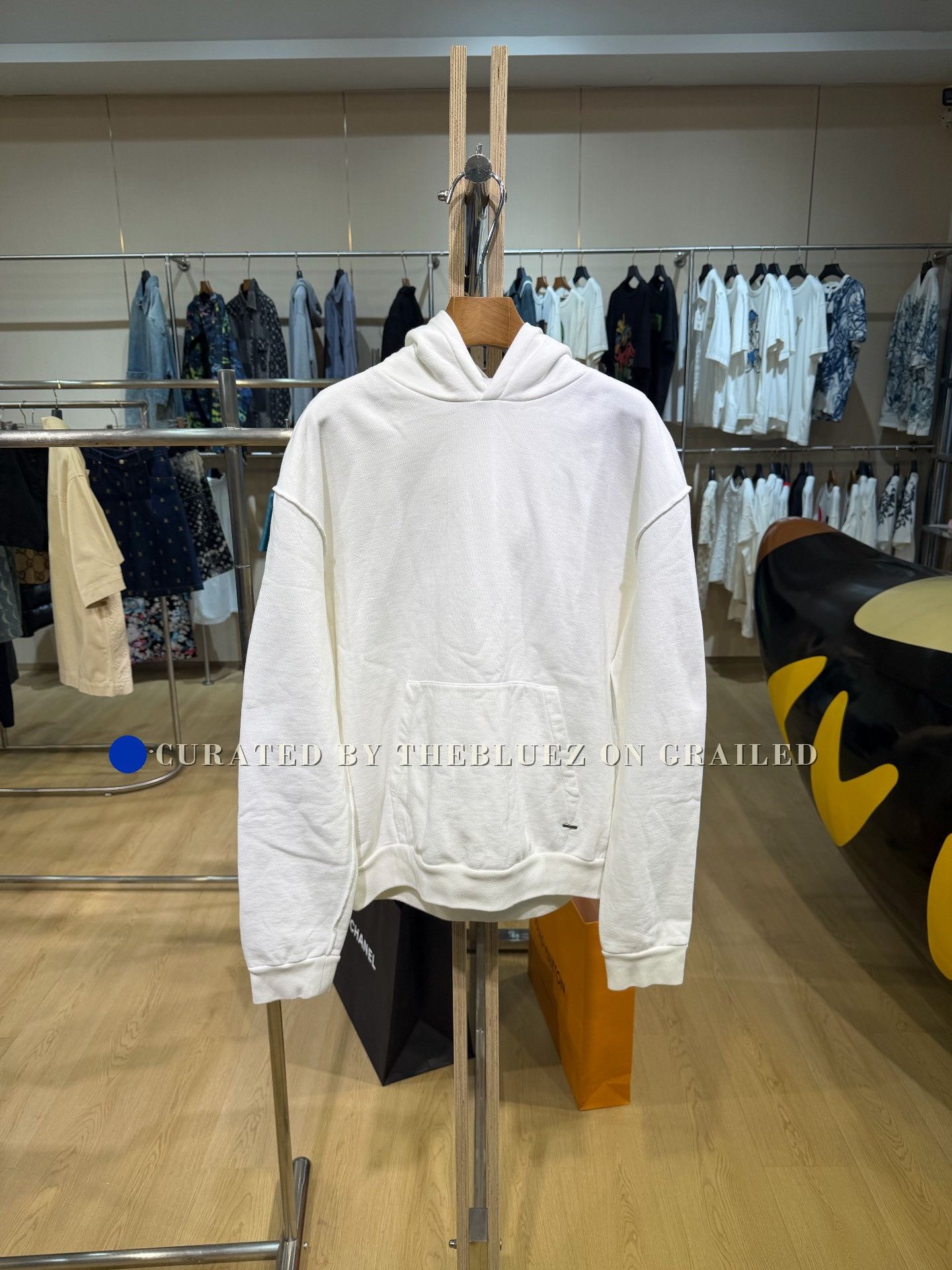 Louis Vuitton Louis Vuitton Logo White Hoodie XL Size US XL / EU 56 / 4 - 1 Thumbnail