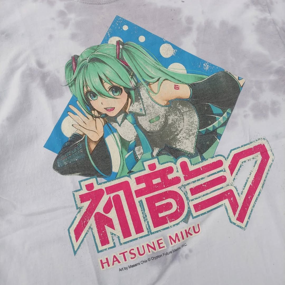 Anime Hatsune Miku Tie Dye Rare Tshirt Size US L / EU 52-54 / 3 - 1 Thumbnail