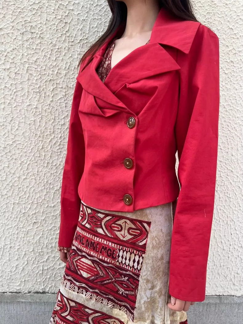 Vivienne Westwood Vivienne Westwood A red shirt with a crumpled, wide collar Size M / US 6-8 / IT 42-44 - 2 Thumbnail