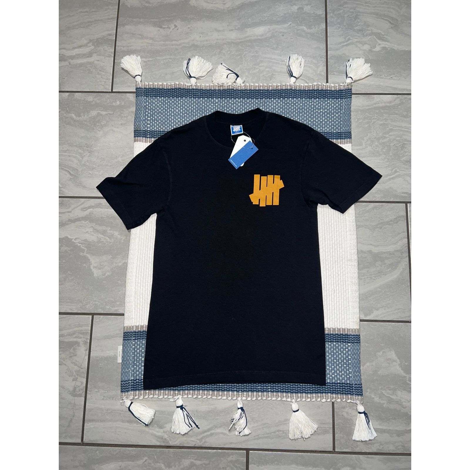 Undefeated Undefeated logo black tee Size US XS / EU 42 / 0 - 1 Thumbnail