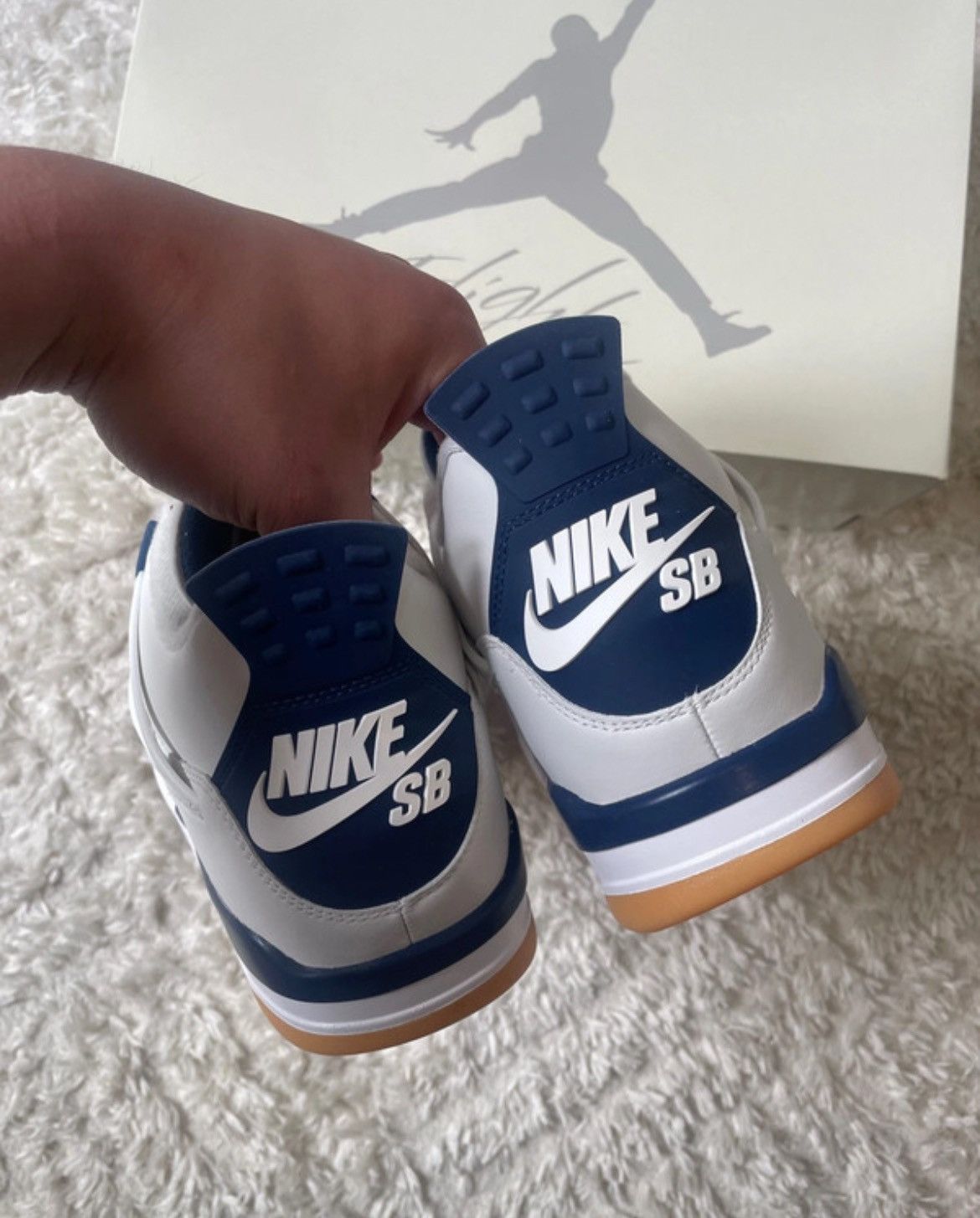 Jordan Brand Air Jordan 4 SB retro Size US 11 / EU 44 - 3 Thumbnail