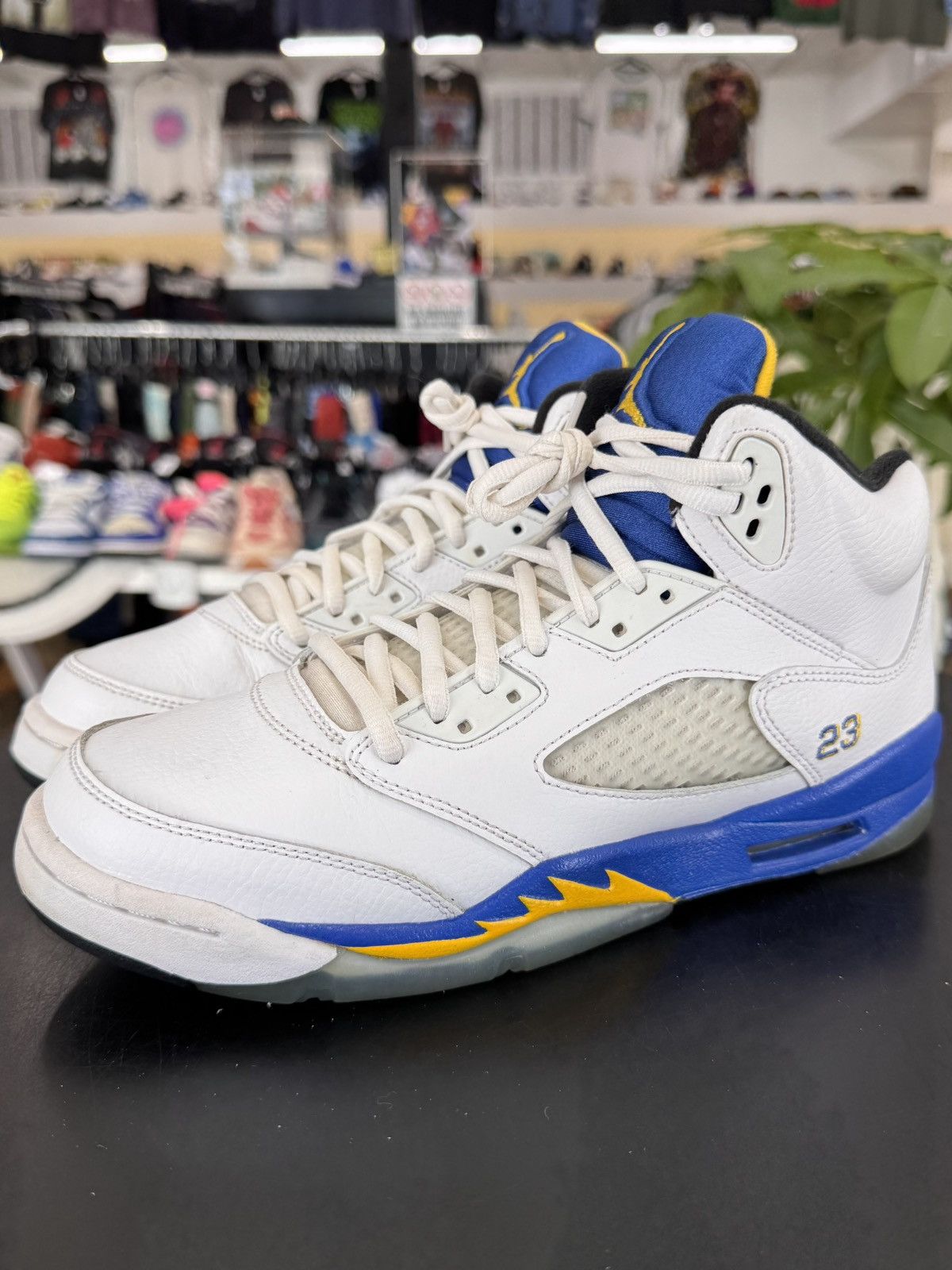Jordan Brand Air Jordan 5 Laney Size 7Y (2013) Size US 7 / EU 40 - 1 Thumbnail