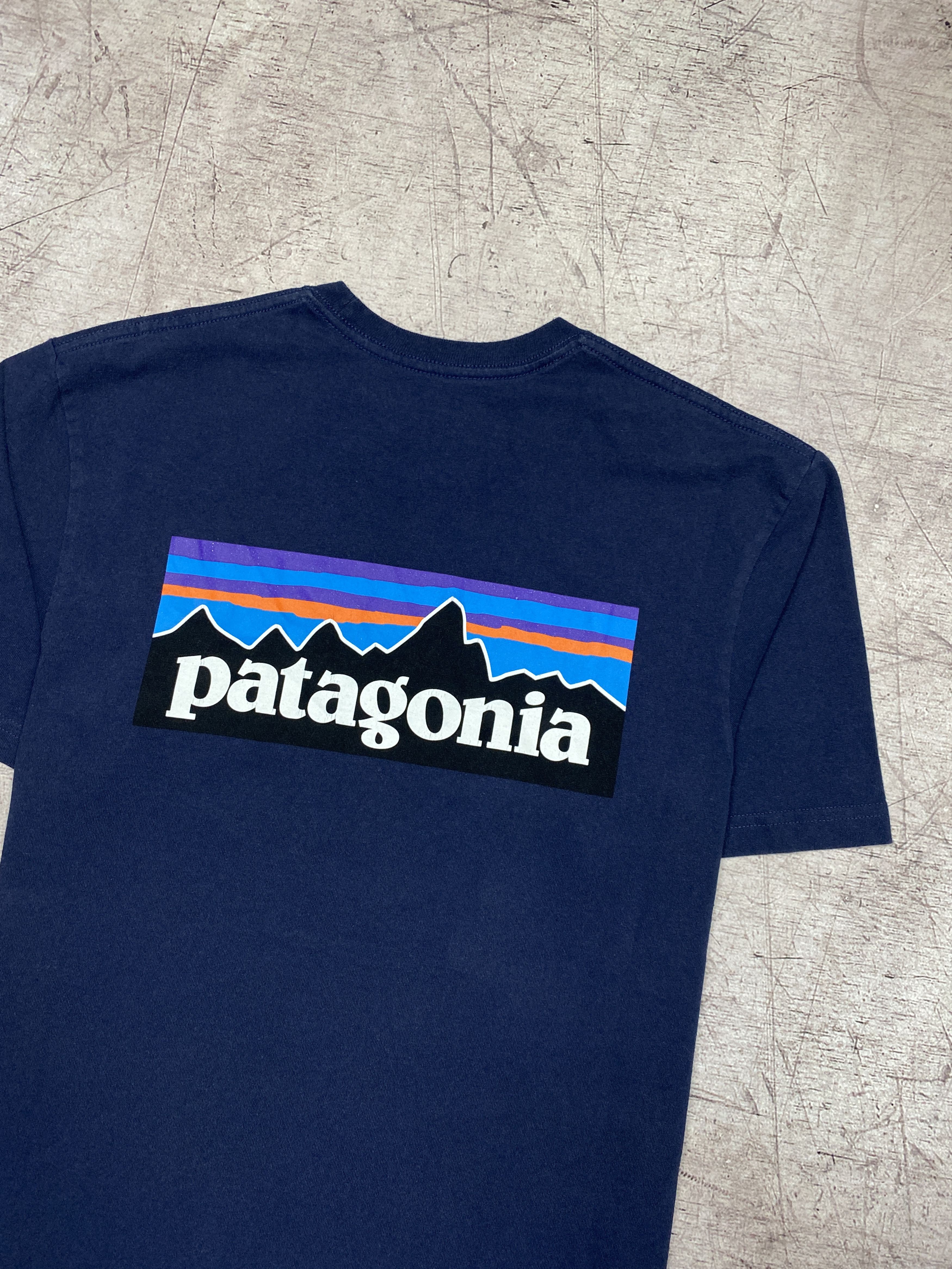 Patagonia Patagonia Vintage Mens Big Logo T-Shirt Size US S / EU 44-46 / 1 - 2 Thumbnail
