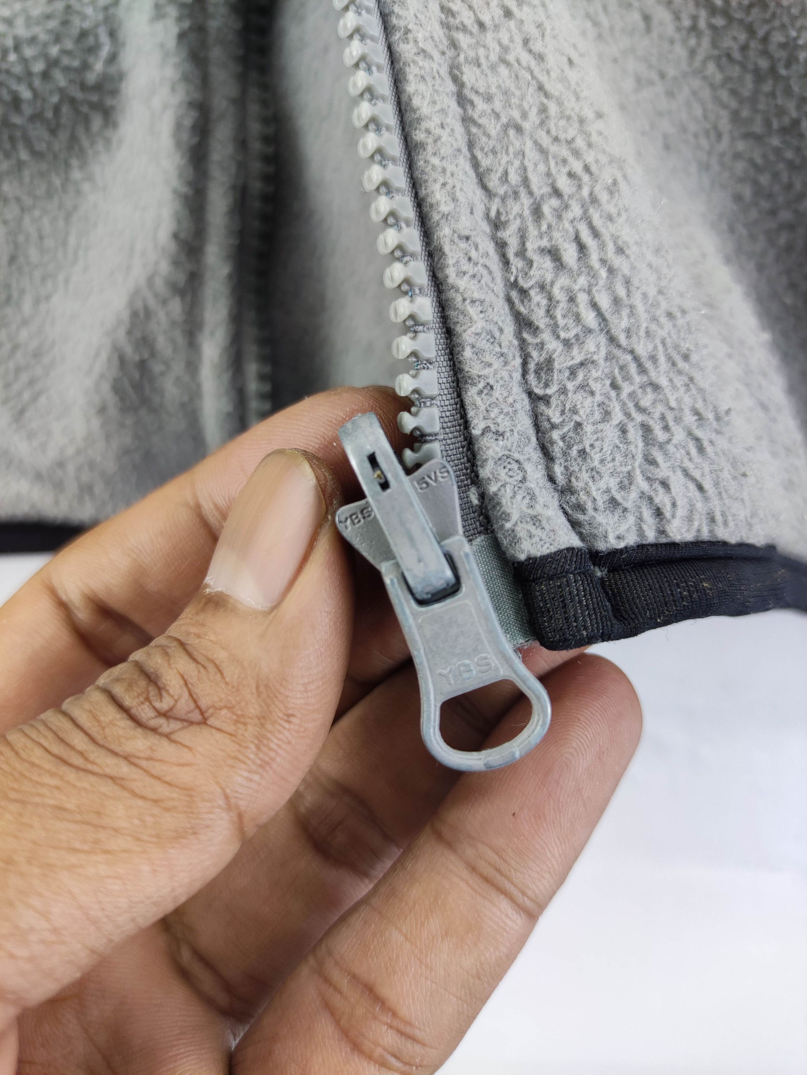 The North Face The North Face Fleece Sweater Zipper Zip Ybs Size US L / EU 52-54 / 3 - 5 Thumbnail