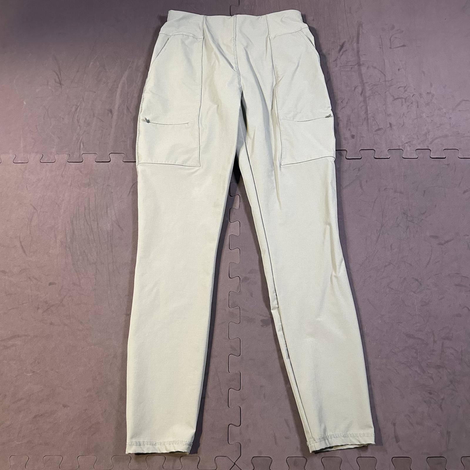 Fabletics Fabletics Women's jogger Pants Size Small olive green Size 28" / US 6 / IT 42 - 1 Thumbnail