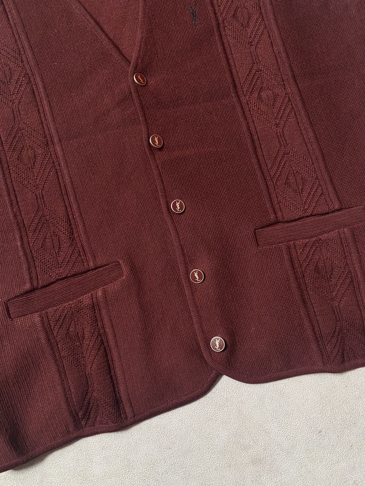 Yves Saint Laurent Vintage Yves Saint Lauren Maroon Knit Vest Size US M / EU 48-50 / 2 - 6 Thumbnail