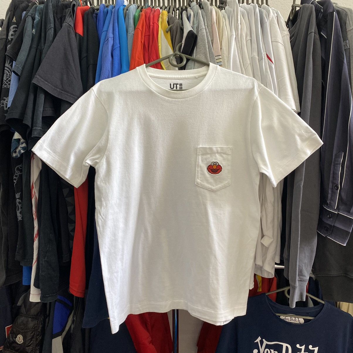 Uniqlo Designer Uniqlo x Kaws Small Basic logo white cartoon tee Size US XS / EU 42 / 0 - 1 Thumbnail