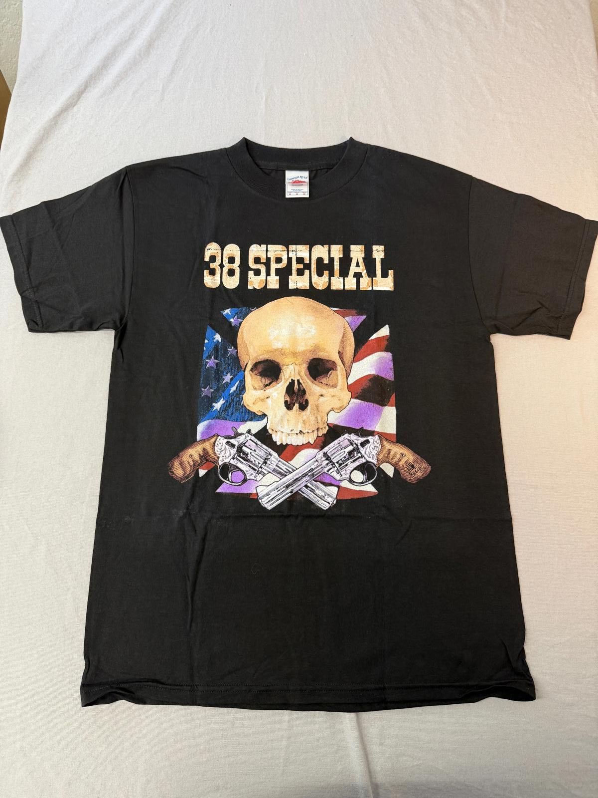Designer 38 Special Band T-shirt Wild-Eyed Southern Boys Tour 2007 M Size US M / EU 48-50 / 2 - 1 Thumbnail