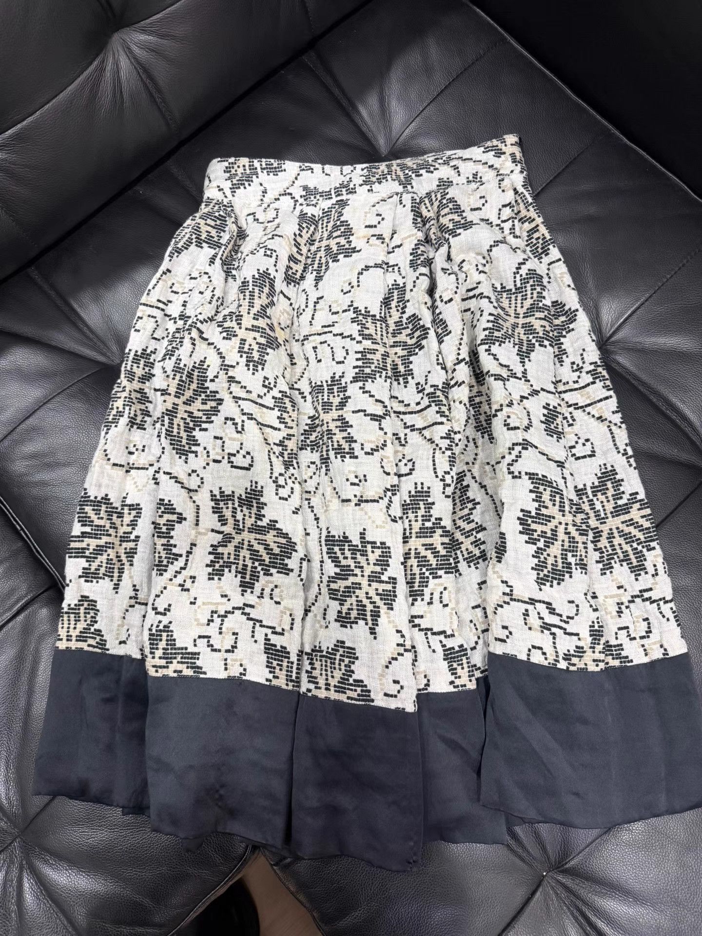 Dries Van Noten Dries Van Noten Woven Patchwork Long Skirt K20 Size 25" / US 0 / IT 36 - 5 Thumbnail