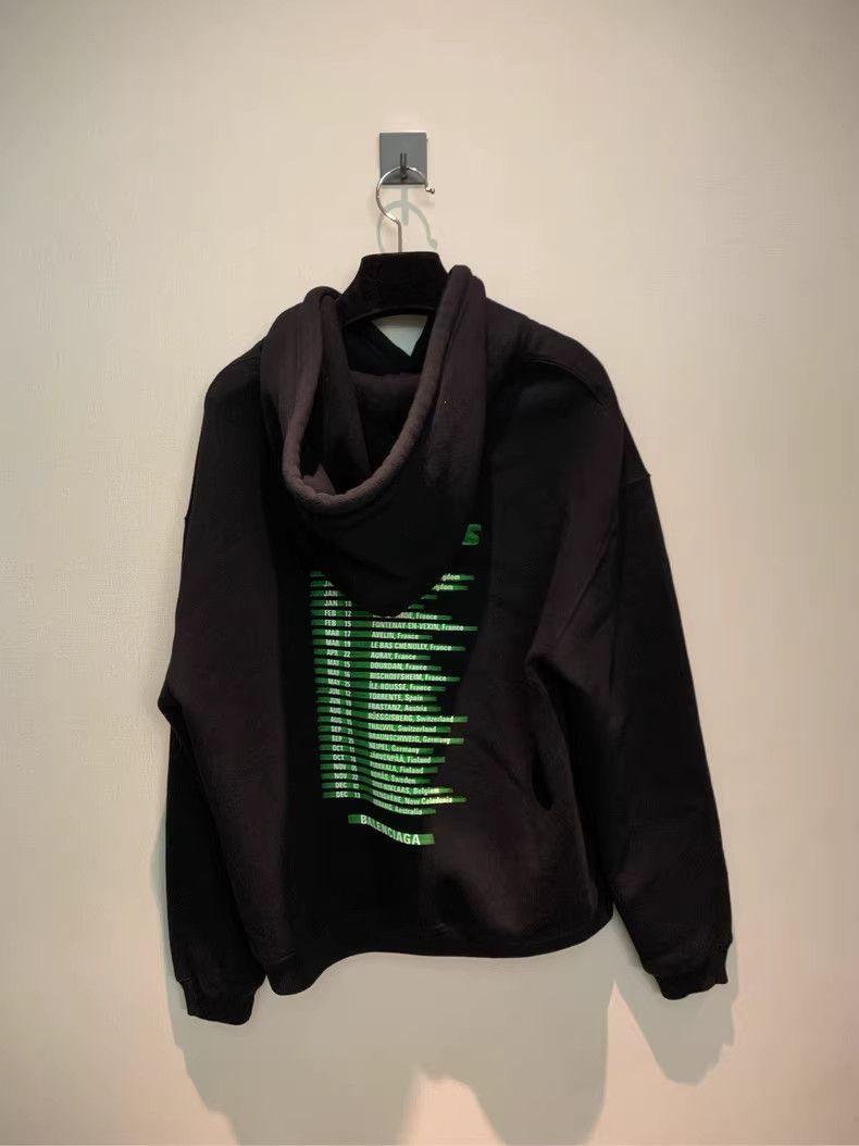 Balenciaga Balenciaga SS19 SpeedHunters Matrix Print Hoodie Size US XS / EU 42 / 0 - 2 Thumbnail