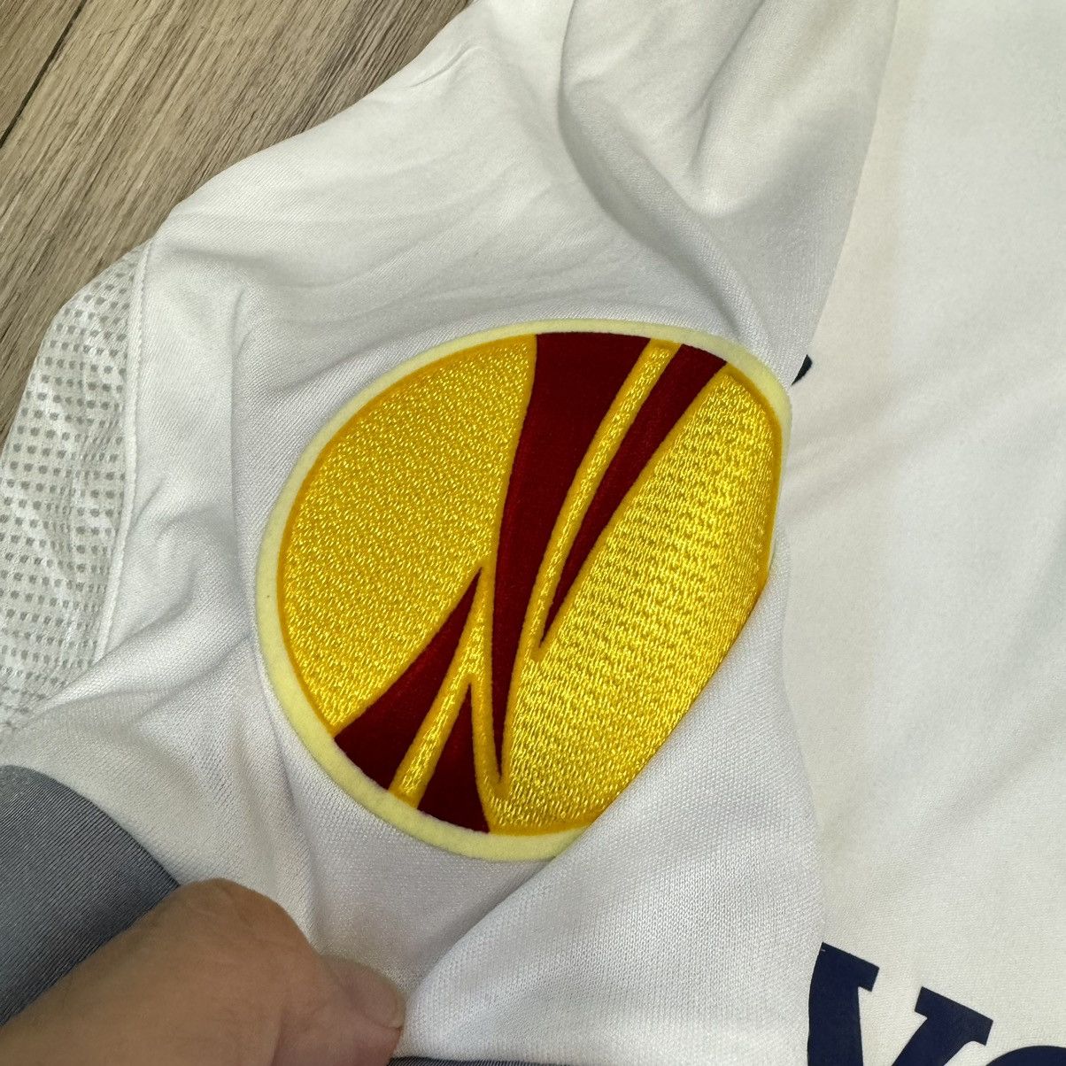 Under Armour Tottenham Hotspur 12/13 europa home shirt #19 Dembele (bnwt) Size US XL / EU 56 / 4 - 5 Thumbnail