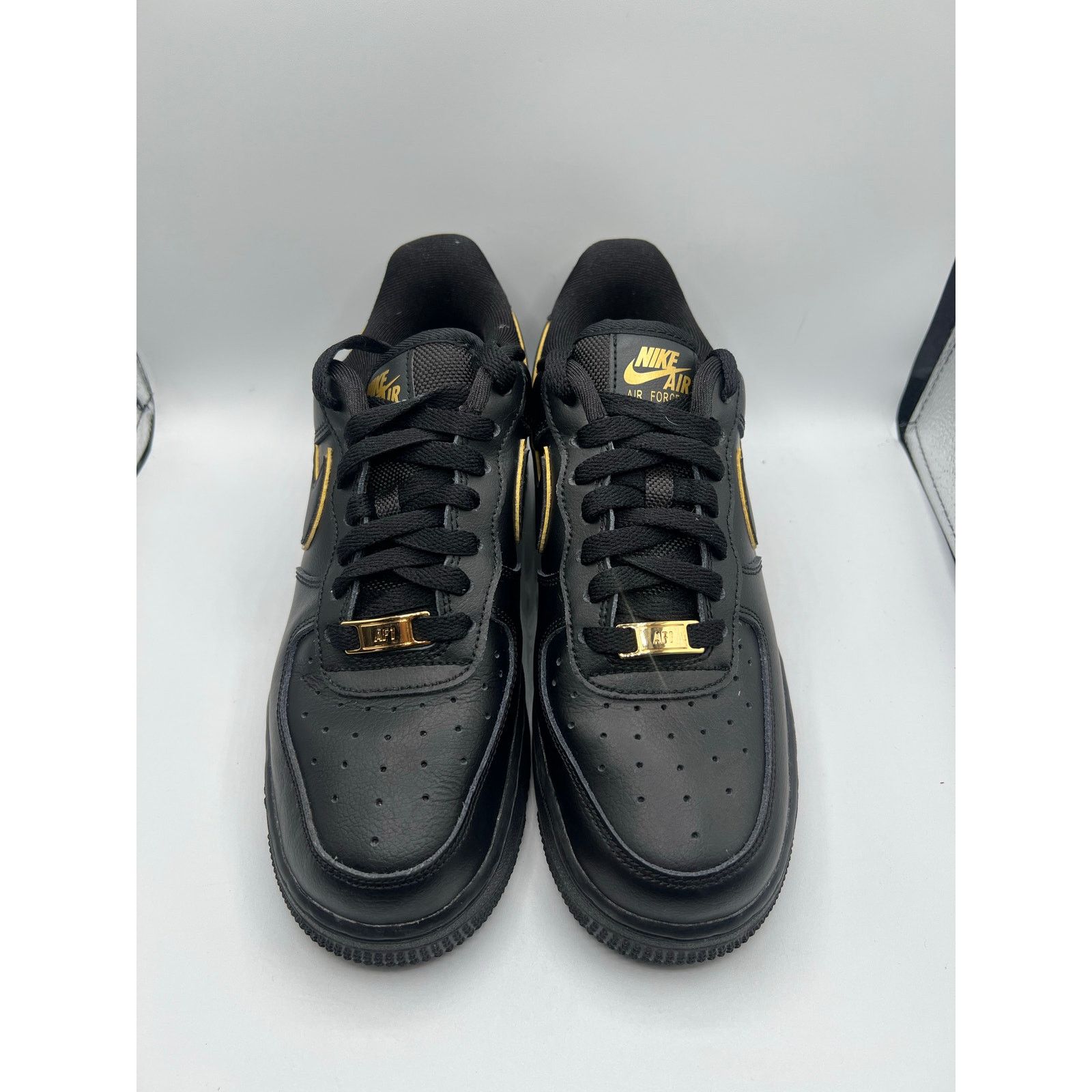 Nike Nike Air Force 1 Low ‘07 Essential “Black Gold Swoosh” Size US 7.5 / IT 37.5 - 2 Thumbnail