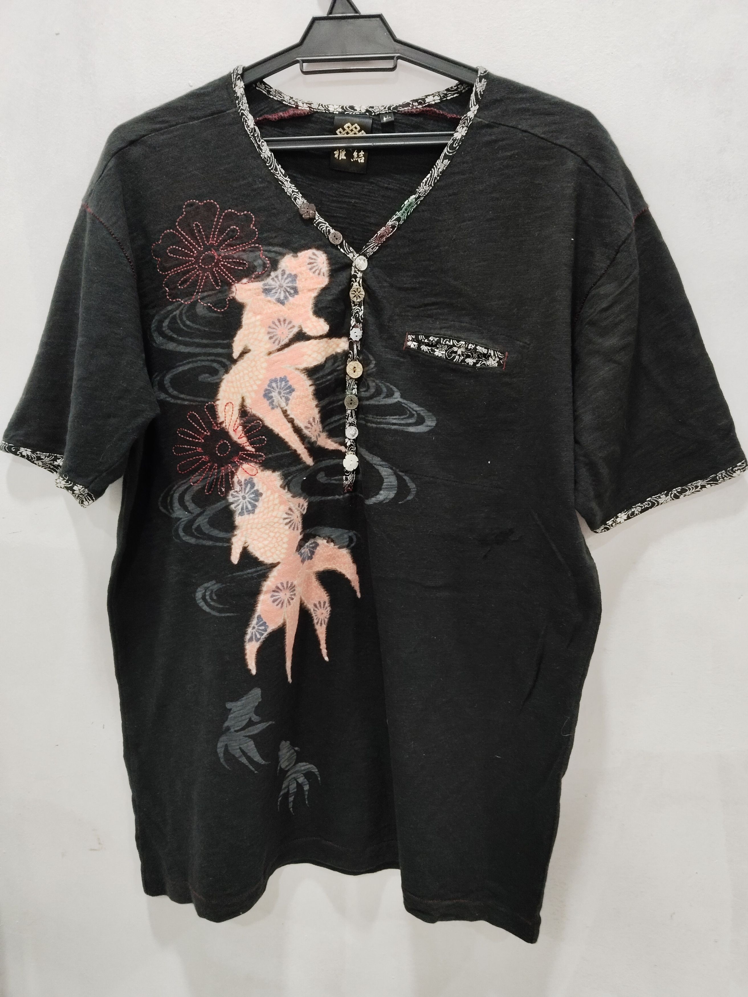 If Six Was Nine × Japanese Brand Sukajan Fish Koi Tshirt Size US L / EU 52-54 / 3 - 1 Thumbnail