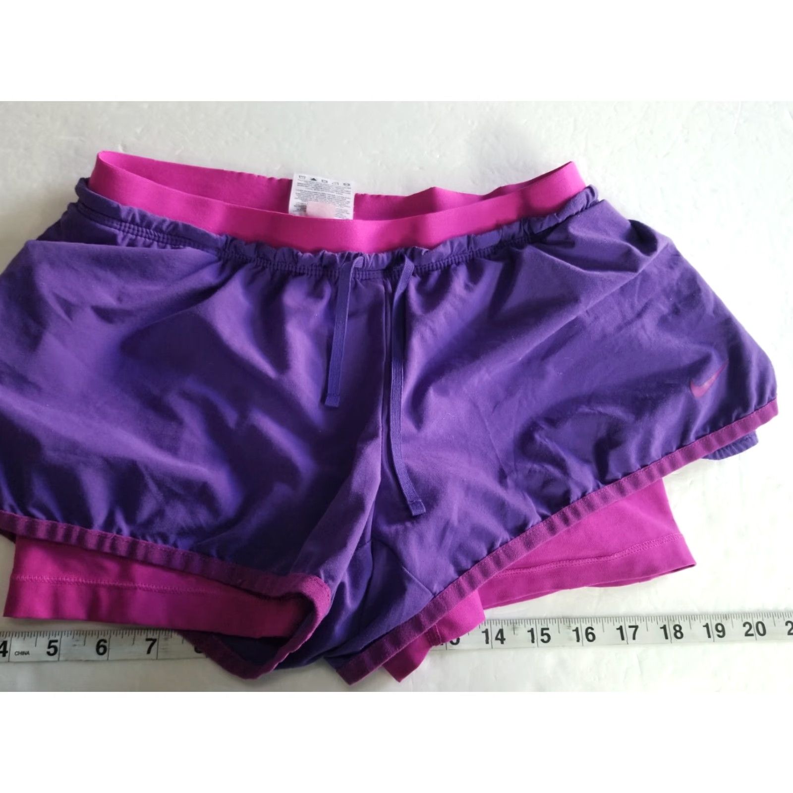 Nike Nike Dri-Fit Women's Running Shorts Size Small Purple Lined Size 28" / US 6 / IT 42 - 5 Thumbnail