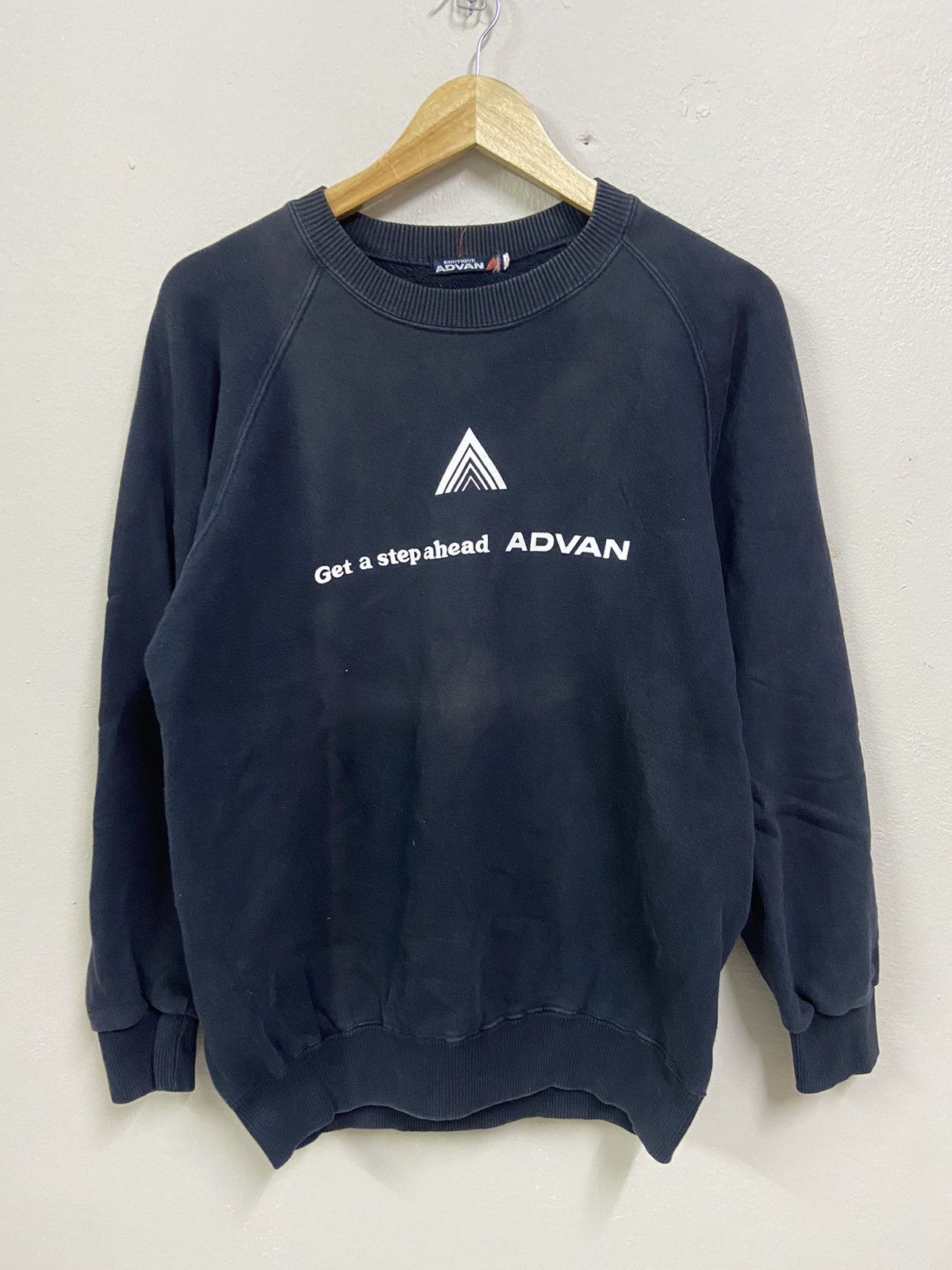 Vintage Get A Step AheadAdvan Sweatshirt Big Logo Size US L / EU 52-54 / 3 - 1 Thumbnail