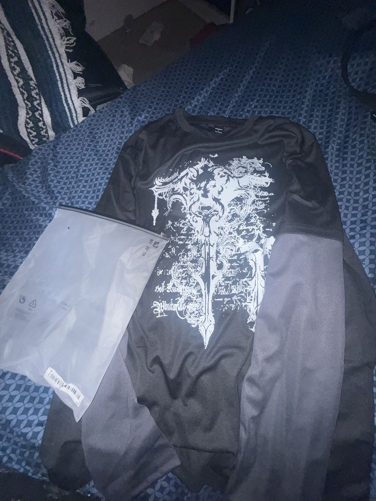 Dark Seas Division DarkNess gothic style long-sleeve Size US L / EU 52-54 / 3 - 4 Thumbnail
