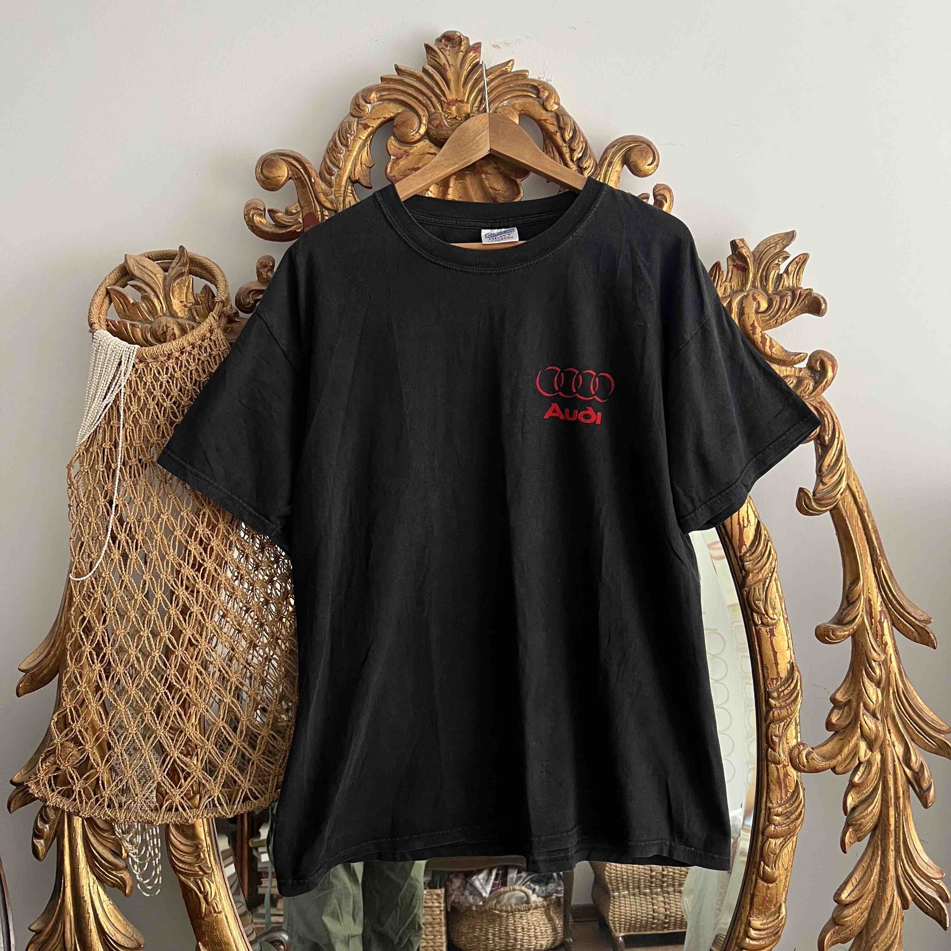 Vintage Vintage Audi Sports Racing T-Shirt Embroidered size XL Size US XL / EU 56 / 4 - 2 Thumbnail
