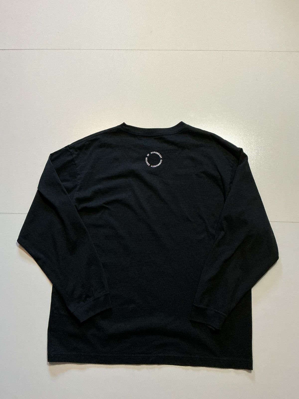 Uniqlo UT Uniqlo X Hypebeast Community Center Book Club T-Shirt Size US XL / EU 56 / 4 - 2 Thumbnail