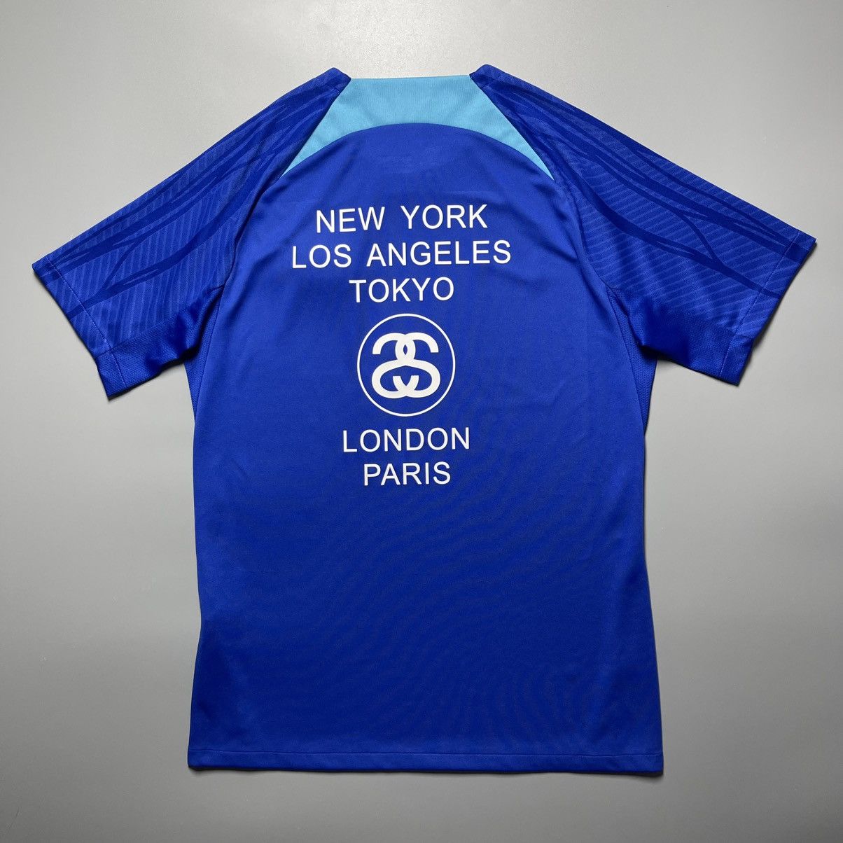 ENGLAND x STUSSY NIKE 2022 WORLD CUP SOCCER TRAINING JERSEY