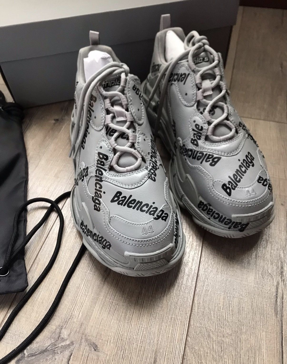 Balenciaga Balenciaga Casual Shoes Size US 10.5 / EU 43-44 - 1 Thumbnail